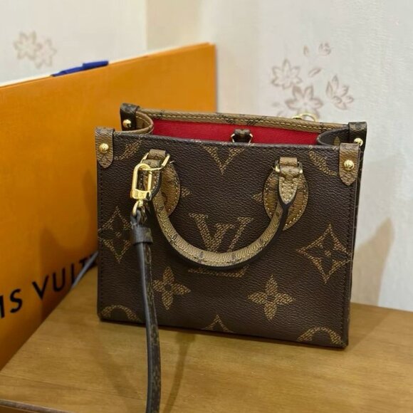 LOUIS VUITTON ONTHEGO BB shoulder crossbody handbag - Picture 1 of 8